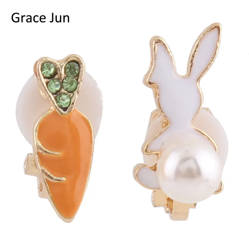 Серьги клипсы бренд Grace Jun(TM) с изображением моркови и белого кролика без пирсинга