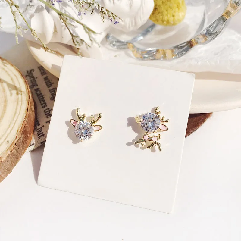 

Dominated 2019 The new fashion asymmetric Animal style Women fresh joker character crystal Stud Earrings