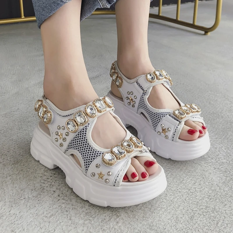 

Women's Sandals Summer New Rhinestone Women Platform Shoes Fashion Metal Beach Ladies Sandals sandalia feminina a008w