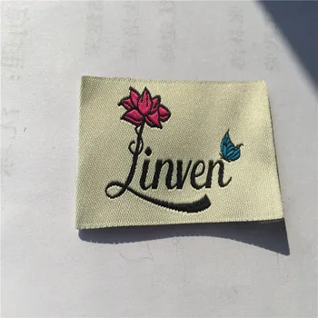 

Custom Four Colors Clothing Label Weaving Jacquard Labels Woven Labels