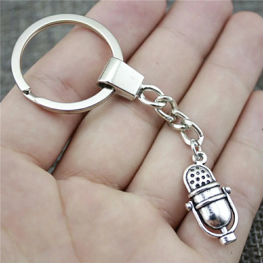 

Keyring 26x13mm Microphone 2 Colors Antique Bronze Antique Silver Color Men Jewelry Car Key Chain Ring Holder Souvenir Gift