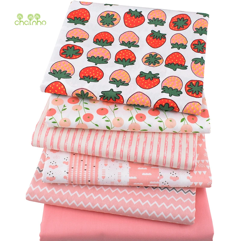 

Chainho,6pcs/lot,Strawberry Series Twill Cotton Fabric,Patchwork Cloth,DIY Sewing Quilting Fat Quarters Material For Baby&Child