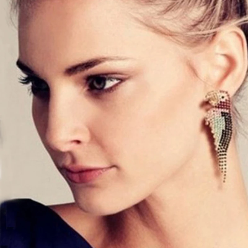 

Full Rhinestone Standing Parrot Drop Earrings for Female Temperament Women Long Earrings Colorful pendientes mujer ET1172