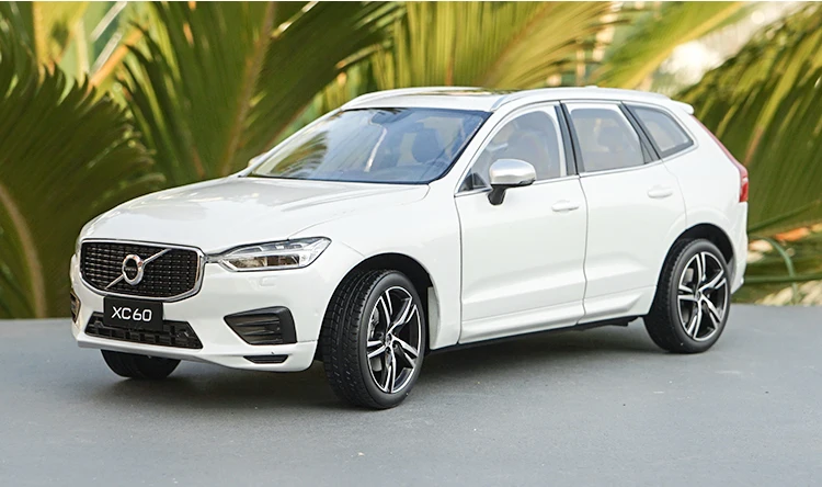 1/18 все новые Volvo XC60 T5 AWD спортивной секции SUV литая модель автомобиля модель внедорожника синий Оригинальная коробка Коллекционная модель