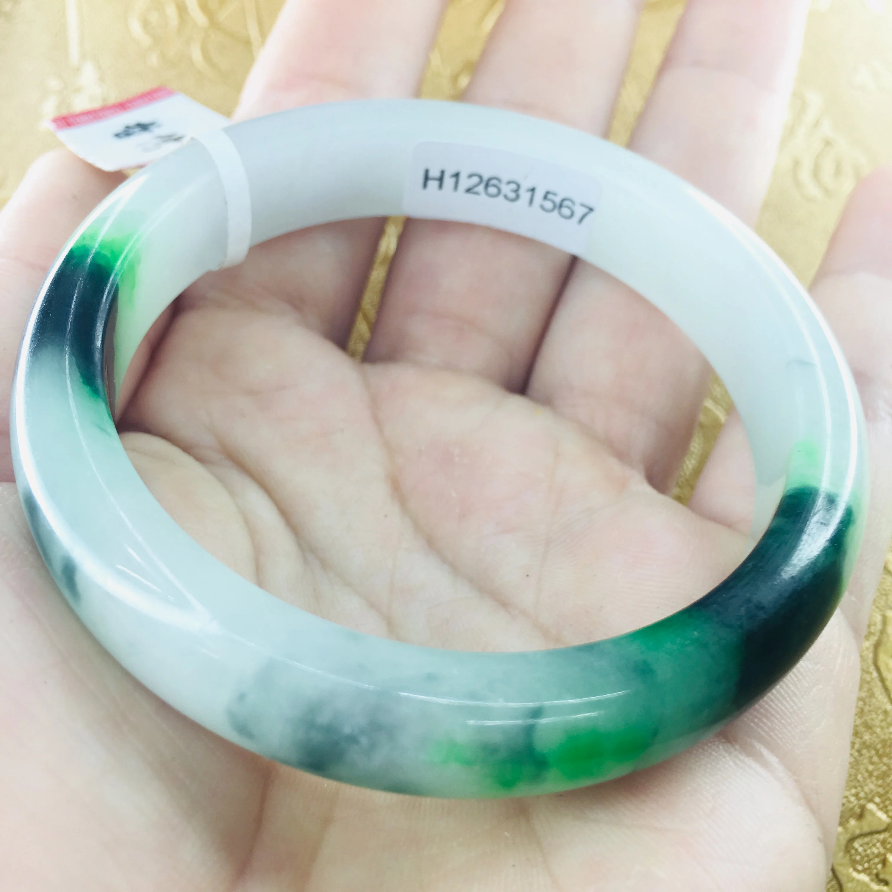 

Send a certificate Natural Jadeite bracelet Elegant light color two-color 54-61mm female princess jade bracelet Jewelry gift