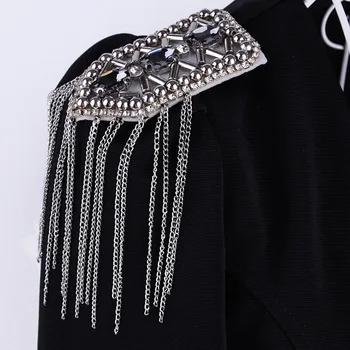 

i-Remiel Exaggeration British Punk Male Shoulder Brooch Pin Kpop Handmade Fringed Tassel Metal Punk Epaulette Spikes Accessories