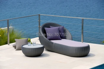 

2014 Hot Sale Outdoor Patio Rattan Chaise Lounge With Coffee Table