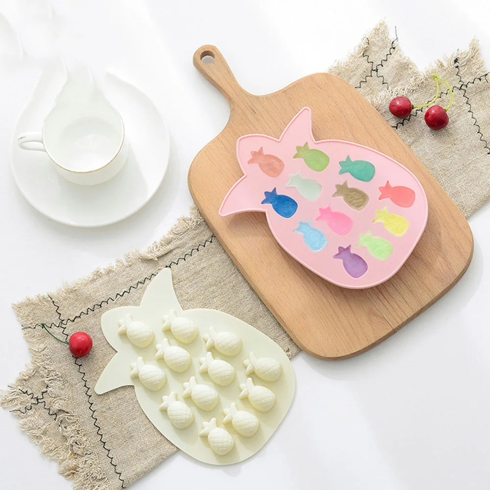 DIY Creative Pineapple Fruit Mold Tray Ice Cream Maker Mould Chocolate Pudding Cake Jelly Mold