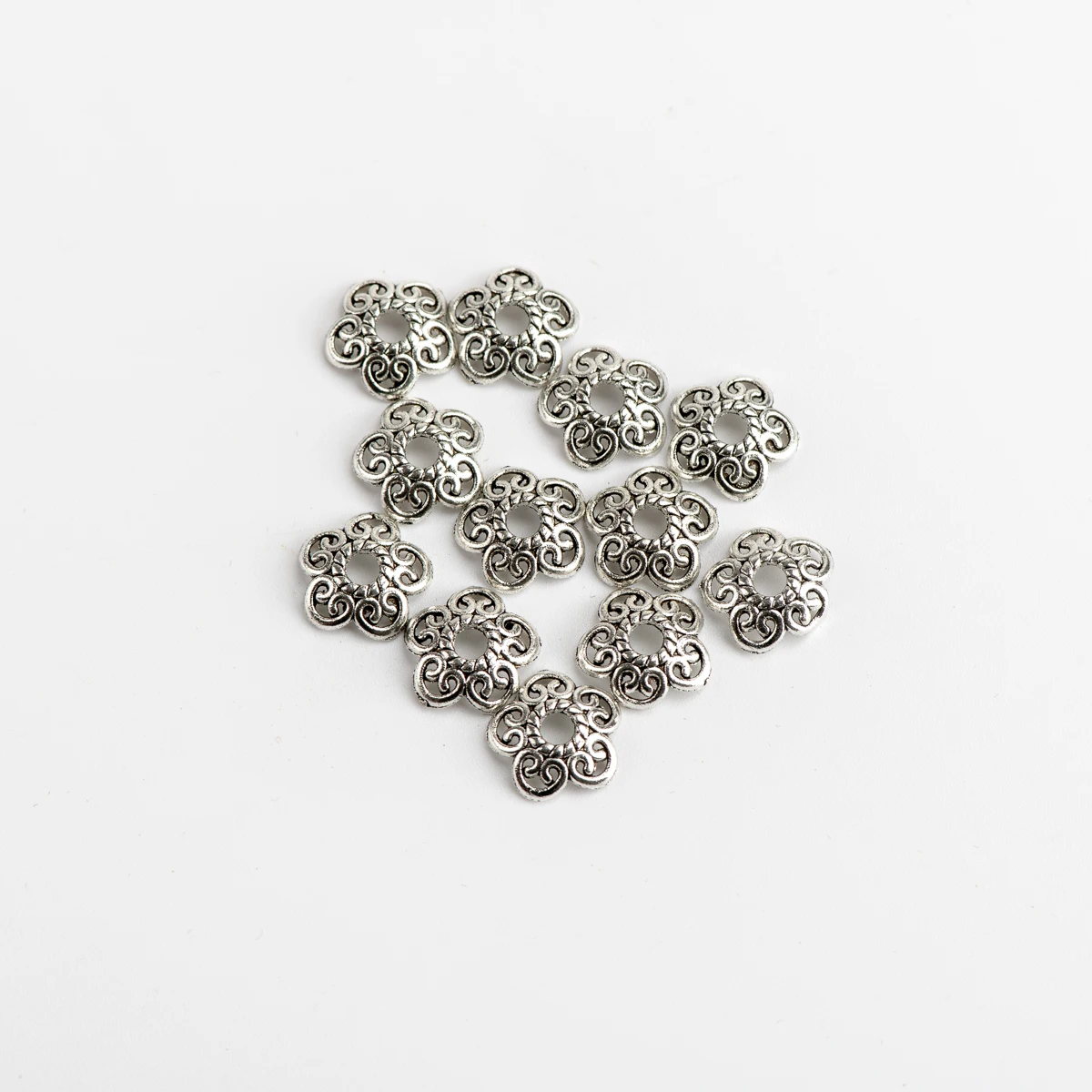 

Beads Caps Jewelry Findings & Components DIY Jewelry Making Findings Handicraft Accessories For Jewelries Needlework #JZ127