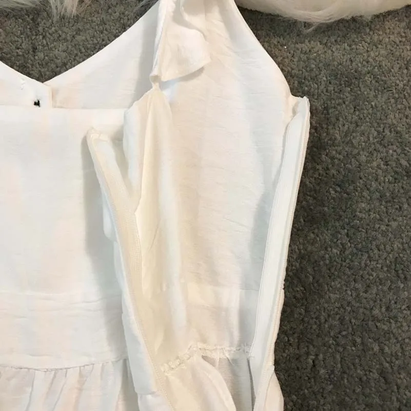 2019 summer new white ruffles women jumpsuits and rompers button short lady sexy loose chiffon pladysuits top quality 2019 summer new white ruffles women jumpsuits and rompers button short lady sexy loose chiffon pladysuits top quality