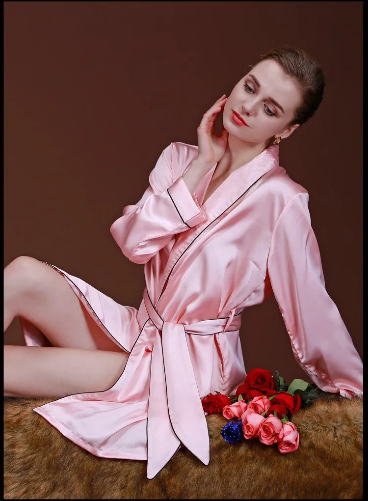 Бренд Для женщин Ночная 2018 Лидер продаж шелк Для женщин Народный китайский халат свободный халат Femme Халаты женские домашняя одежда q952
