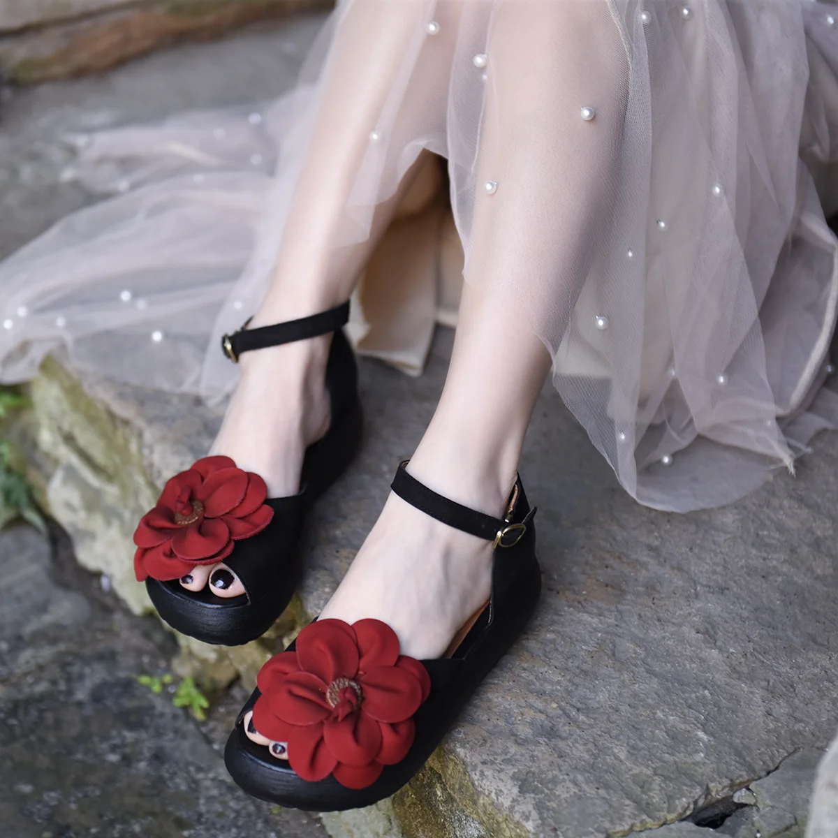 

Original Handmade Retro Flowers Thick Bottom Full Genuine Leather Peep Toes Womens Sandals female+shoes
