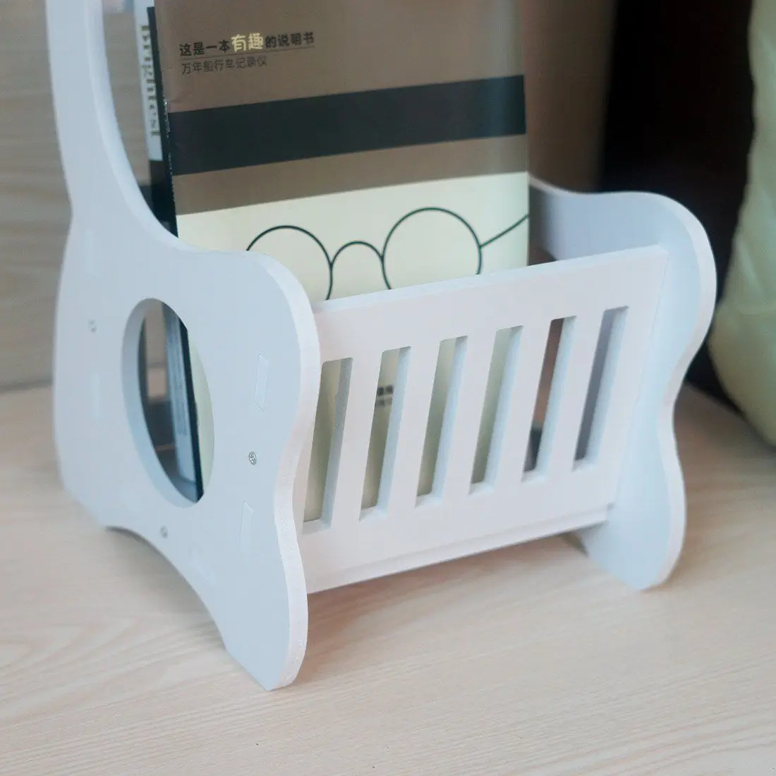 Oval End Table Coffee Couch TV Snack Chair Sofa Tray Side Wood w/ Magazine Rack