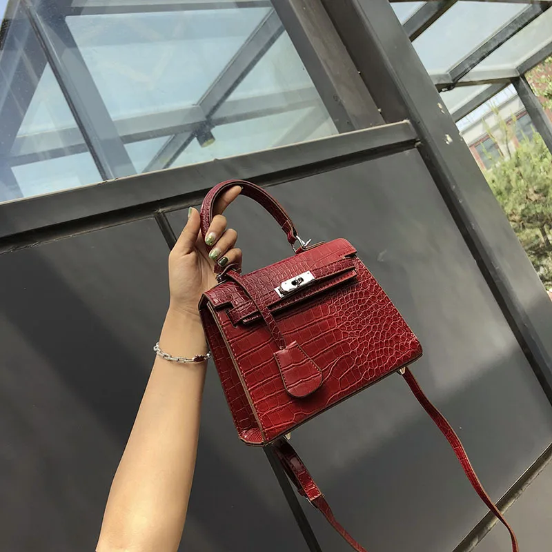

Rhyme Bag Store Handbag Lock Korean Fashion Portable Wild Portable Personality Simple Crocodile Pattern Shoulder Messenger Bag