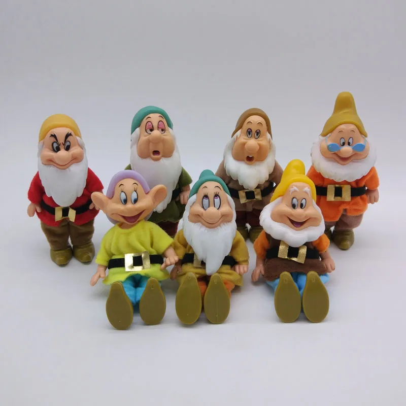 Os 7 Anões Figuras de Ação dos desenhos animados NOVO conjunto anões pvc figuras Bonitos com removível roupas de Alta qualidade 12 cm
