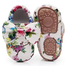 Милые Мокасины с бантом и твердой подошвой для малышей; обувь для первых шагов; кожаная обувь для маленьких девочек; модная прогулочная обувь для малышей от 0 до 4 лет