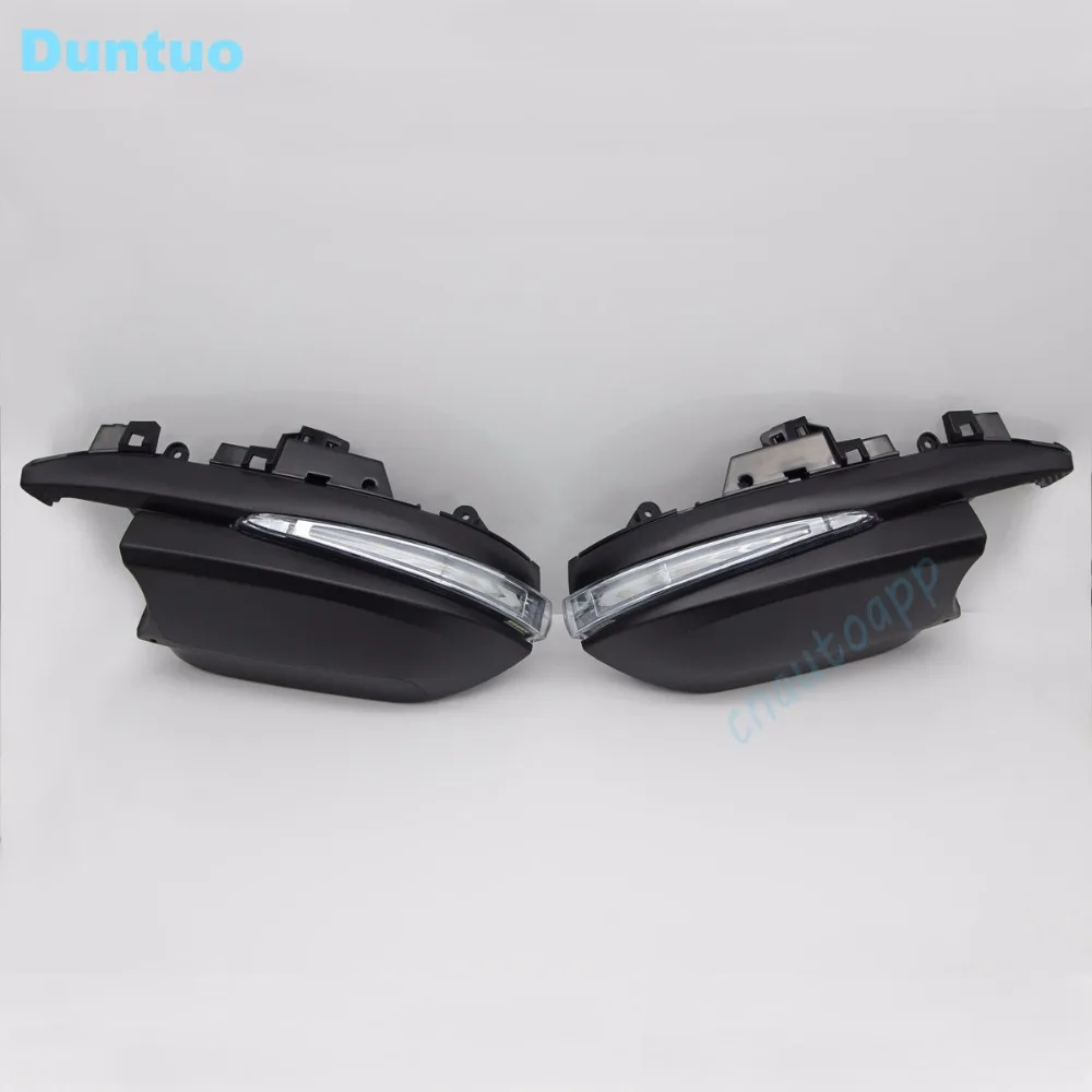 Toyota Highlander side mirror light 1