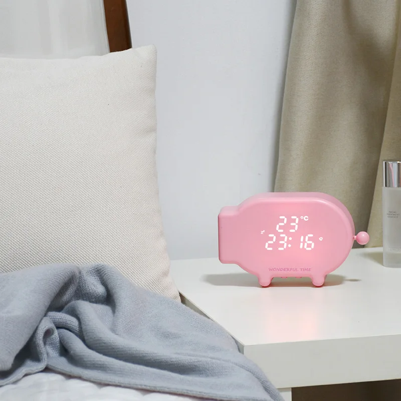 

Multifunction Cartoon Pig Alarm Clock Temperature Lamp Function USB Charge Clock for Bedroom SKD88