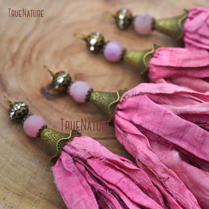 20171206-PM9044- Cerise Pink Sari Silk Tassel Pendant Boho Chic  Antique Bronze Color Plated_4