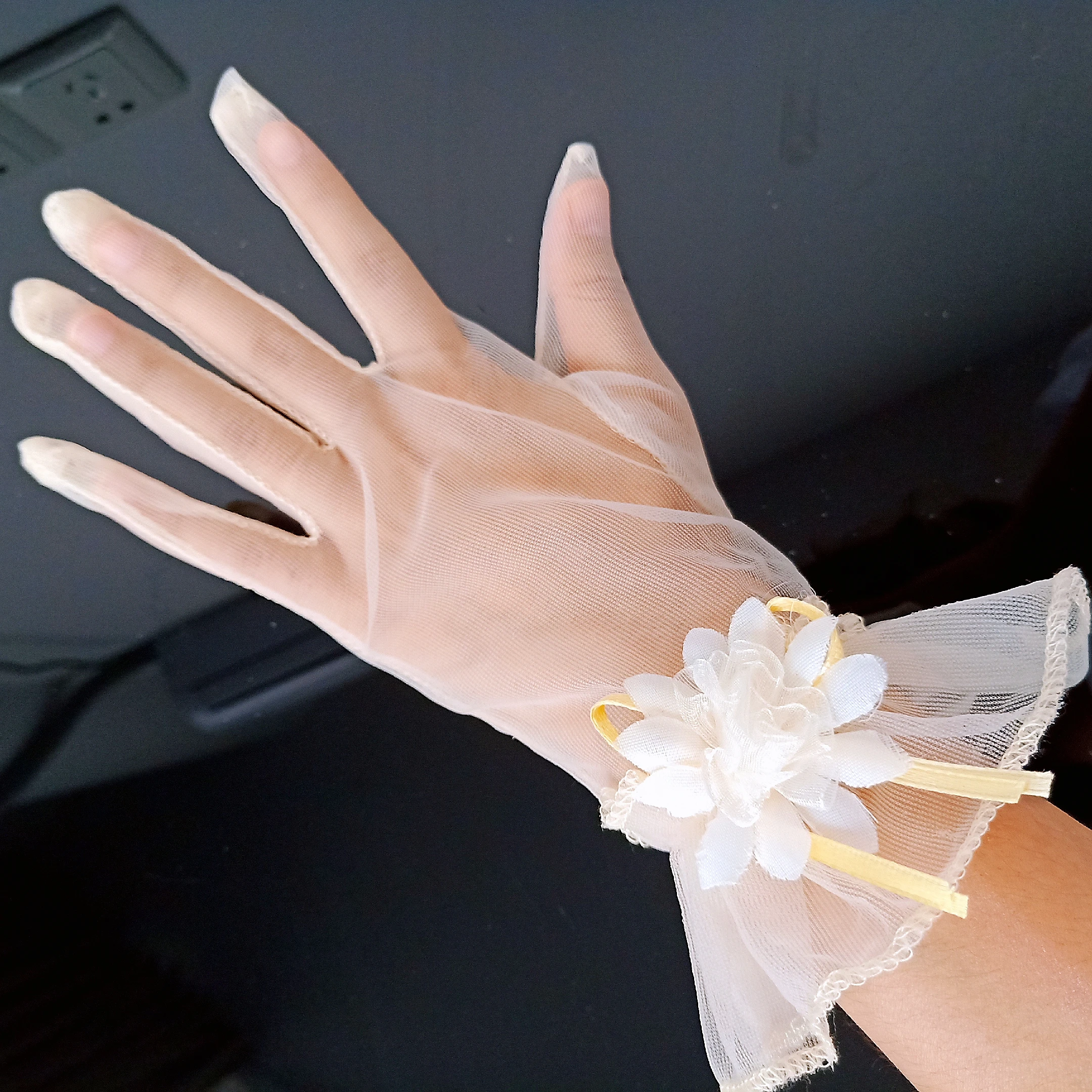 Wedding wrist gloves Outlet