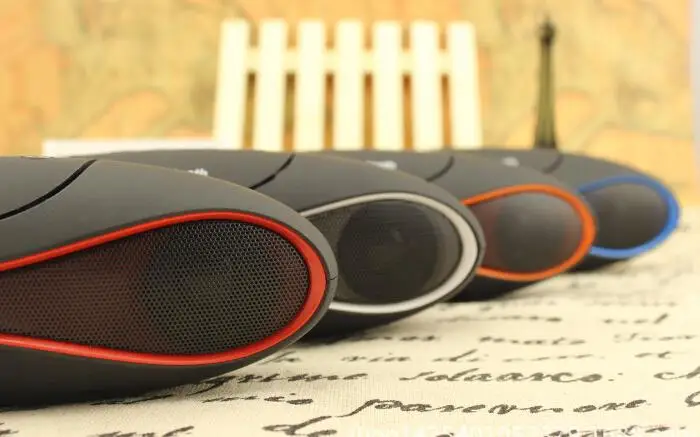 Qfx المحمولة اللاسلكية بلوتوث المتكلم مصغرة مضخم الصوت mp3 لاعب الرجبي للهاتف
