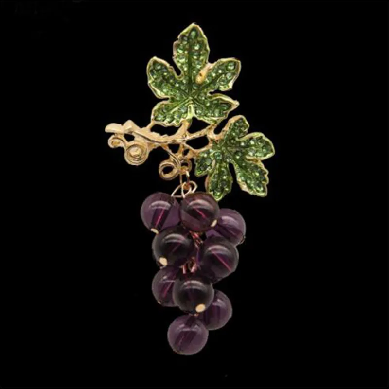 

WKOUD Summer Crystal Grape Brooches for Women Cute Luxury Brooch Pin Fashion Jewelry Elegant Wedding Brooch Bouquet Hot