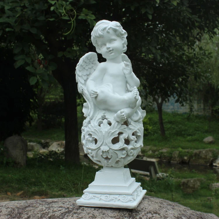 Европейские уличные милые фигурки Ангела из смолы, украшение для сада, сидячий шар, домашний интерьер, настольные статуи