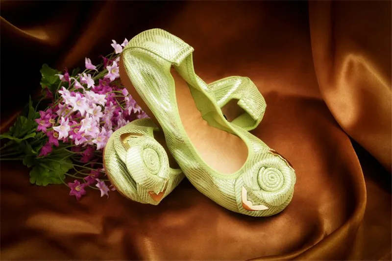 Spring Autumn Slip on Loafers Flats Shoes Women Comfortable Cow Leather Women Shoes Flower Round Toe Female Casual Shoe Big Size (17)