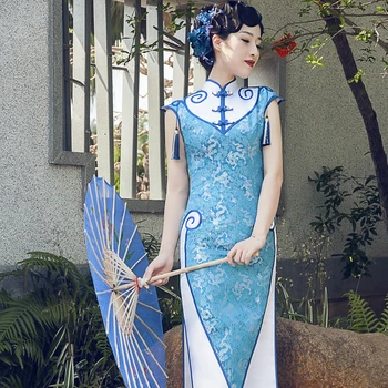 

New Design Improved Cheongsam Chinese Women Evening Dress Vintage Tassel Handmade Button Qipao Celebrity Slim Banquet Gowns