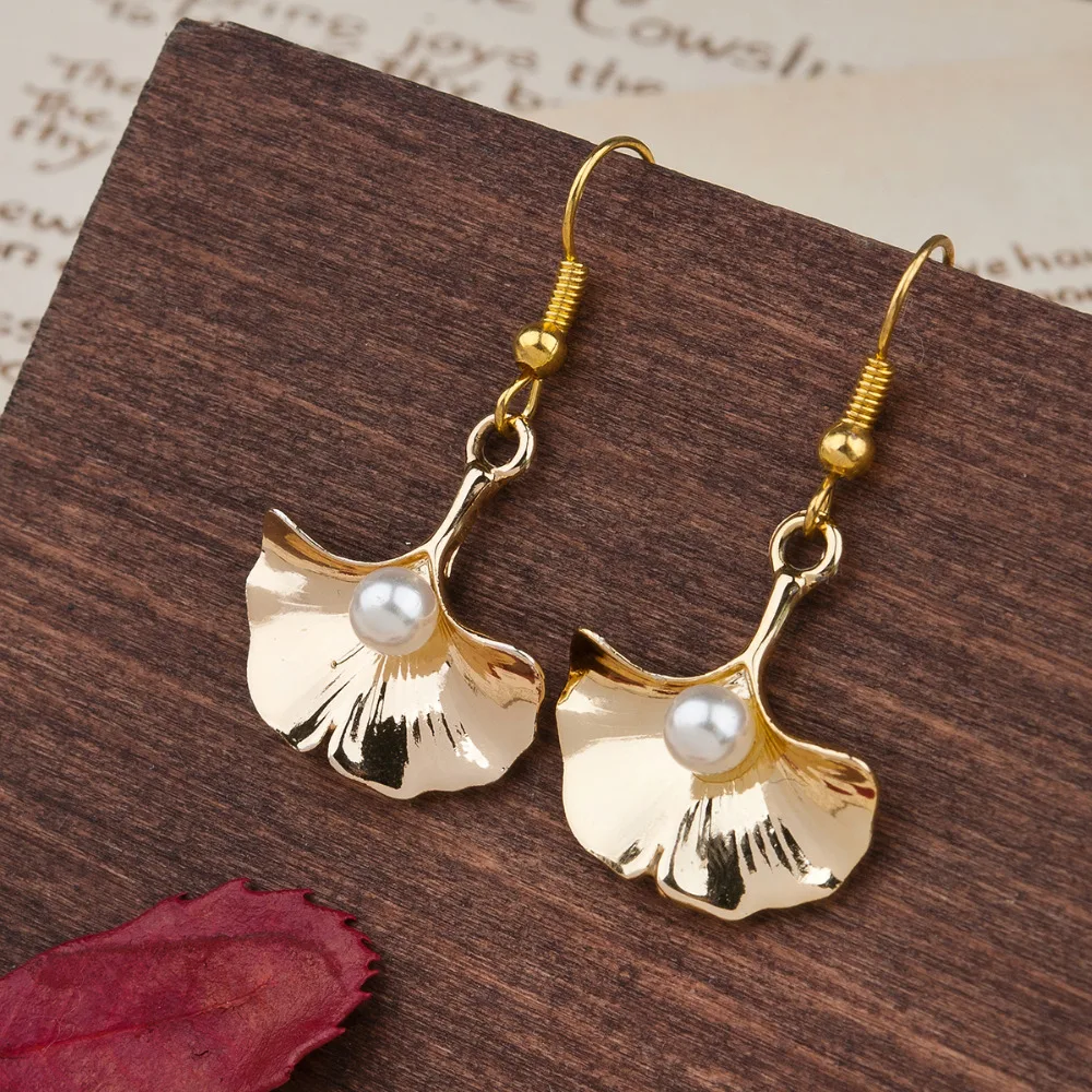 

DoreenBeads Hot Chic Ginkgo Leaf Earrings Women Girls Drop Earrings Plant Golden With White Acrylic Beads 2017 Summer Fashion