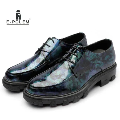 

2018 New Print Camouflage Leather Shoes Round Head Korean Version Of The Thick-Bottom Retro Style Men's Shoes