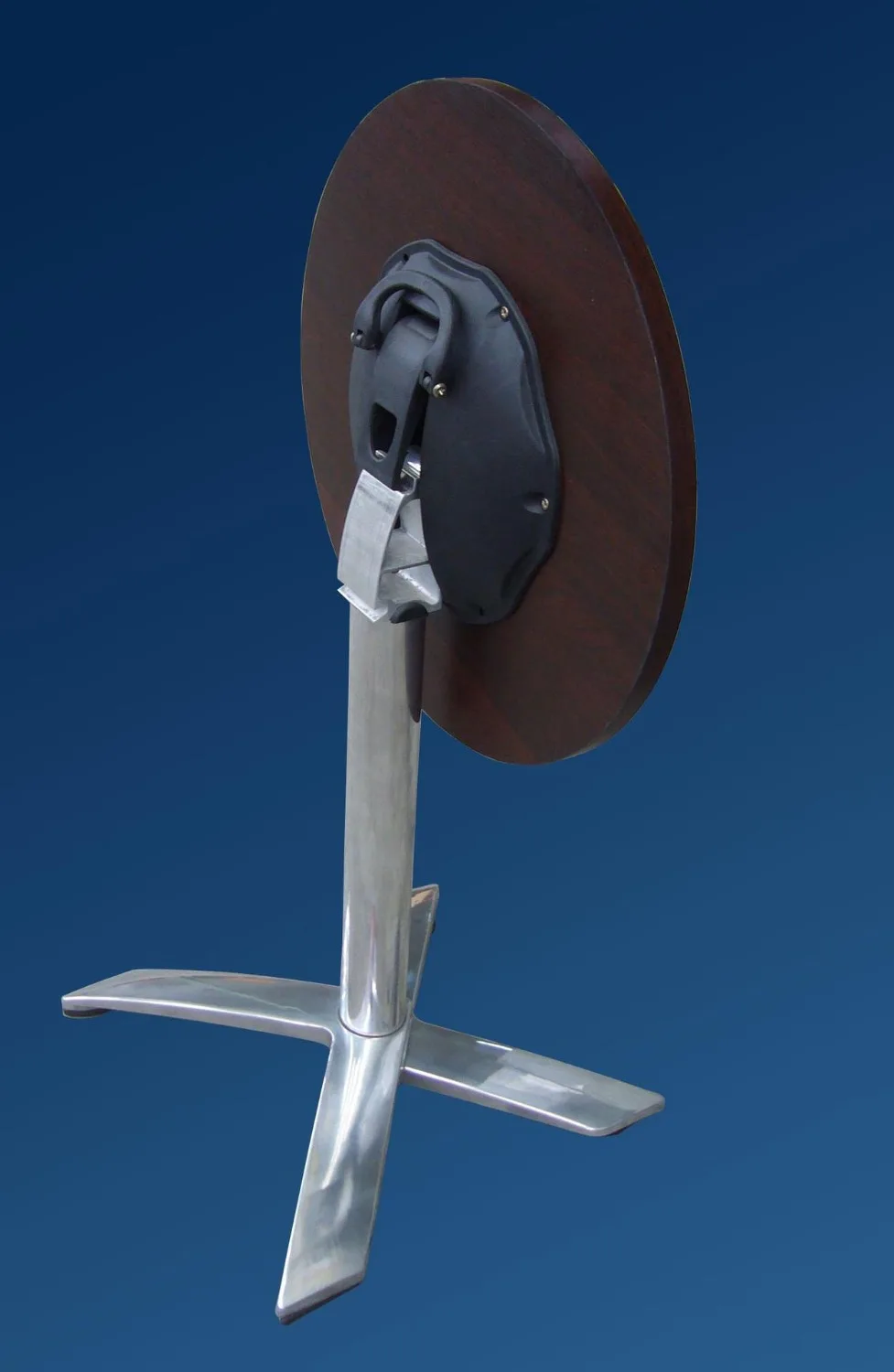 

The function of folding aluminum alloy bar table