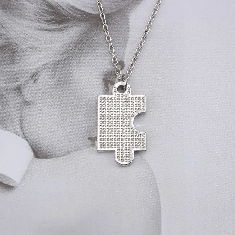 2-Pcs-Couple-Necklace-Silver-Irregular-Geometry-Enamel-Gender-Symbol-Necklaces-Pendants-Women-Men-Jewelry-Gifts (6)