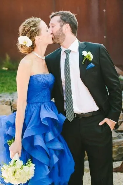 tier-ruffle-skirts-royal-blue-wedding-dresses-2019-latest-a-line-strapless-country-garden-bridal-gowns-party-dress-arabic-bc0275 (3)_