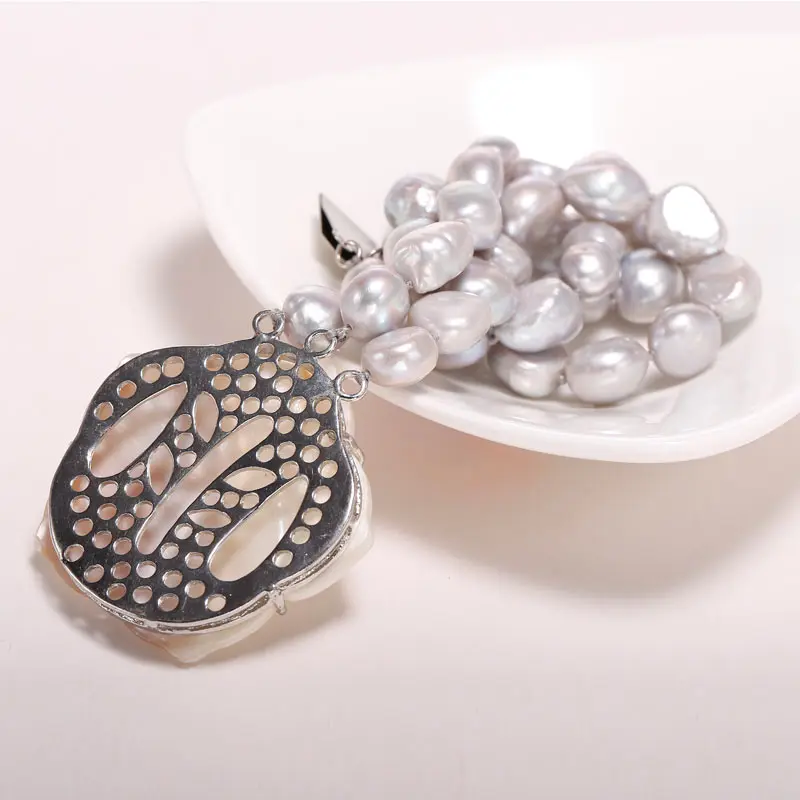 Baroque ThreadBeands Bracelet, 9 to 10 mm In Diameter, Beautiful Shells Beautiful Form Buttons, StyleRestoringAncient Ways