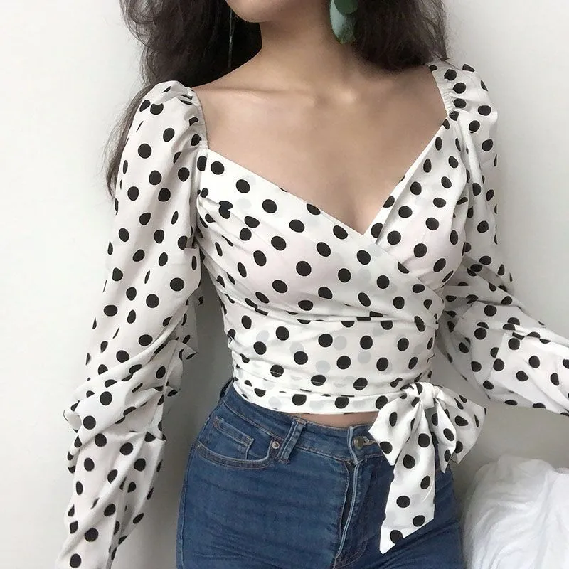 

Lantern Sleeve Polka Dots Chiffon Blouses 2019 Fashion Deep-V Sexy Black White Blusas Streetwear Women Tops Shirts