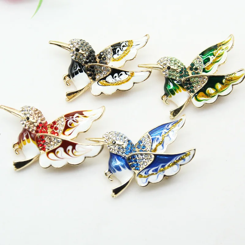 

2019 Hot Sale Fashion Vintage Alloy Rhinestone Hummingbird Brooches For Women And Men Scarf Collar Animal Brooch Pin Jewelry