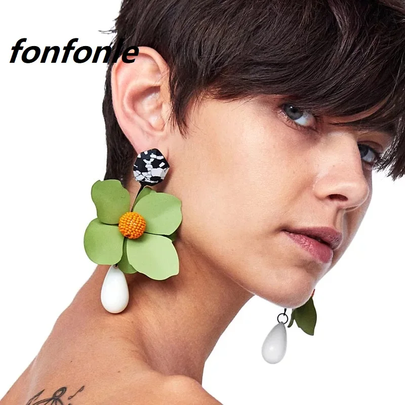 

Various color fashionable long petal Earrings specially designed for women personality Earrings highlight women's Charm Earrings