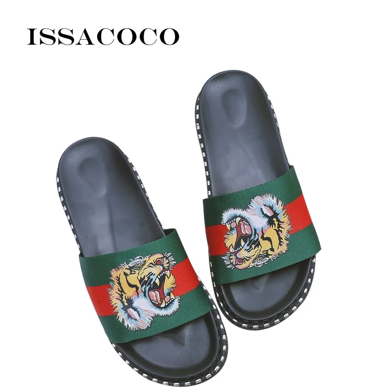 

ISSACOCO Slippers Woman Sandals Women Flat Med Non-slip Tiger Pattern Home Slippers Fashion Ladies Slippers Pantufa Zapatillas