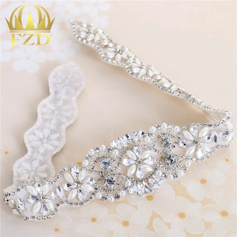

FANGZHIDI 1 Piece Crystal Bridal Applique With Rhinestones Sewing On Clear Rhinestone Wedding Accessories For Bridal Garment
