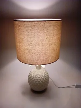

Quality Modern Creative Novelty Art Pineapple Decoration Table Lamp Beside Reading Night Lights Lamp Indoor Lighting Fixtures