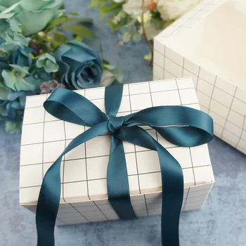 

White line simple 10pcs paper Box 15*10*9cm Storage Boxes as cookie candy candle jar wedding Christmas birthday Party Gifts Pack