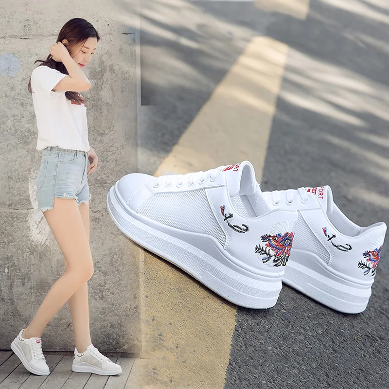 

Summer 2019 new Korean version Baitao small white shoes leisure high breathable running sneakers sandalen dames