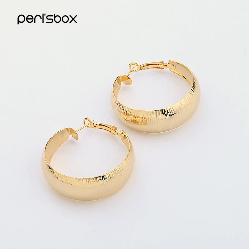 

Peri'sbox Gold Sliver Color Wide Round Circle Hoop Earrings for Women Simple Geometric Big Earrings Metal Earrings Hoops Female