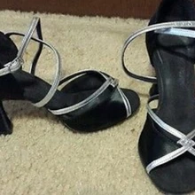 Женский, черный сатиновый бальный латинские танцевальные туфли для сальсы Танцы; подходят к любой размер