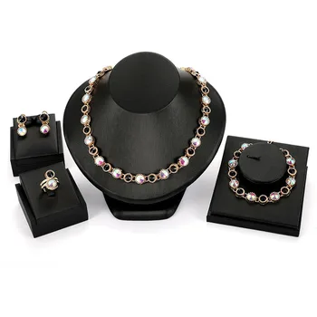 

2018 New Hot Jewelry Set Four-piece Fashion Joker Bride Jewelry Engagement Wedding Exquisite Accessories Set Wedding Anniversary
