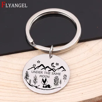 

Fashion Lovers Jewelry Keychain Gift For Mother's Day Couples Valentine Engraved Under The Same Moon Stainless Steel Keyring