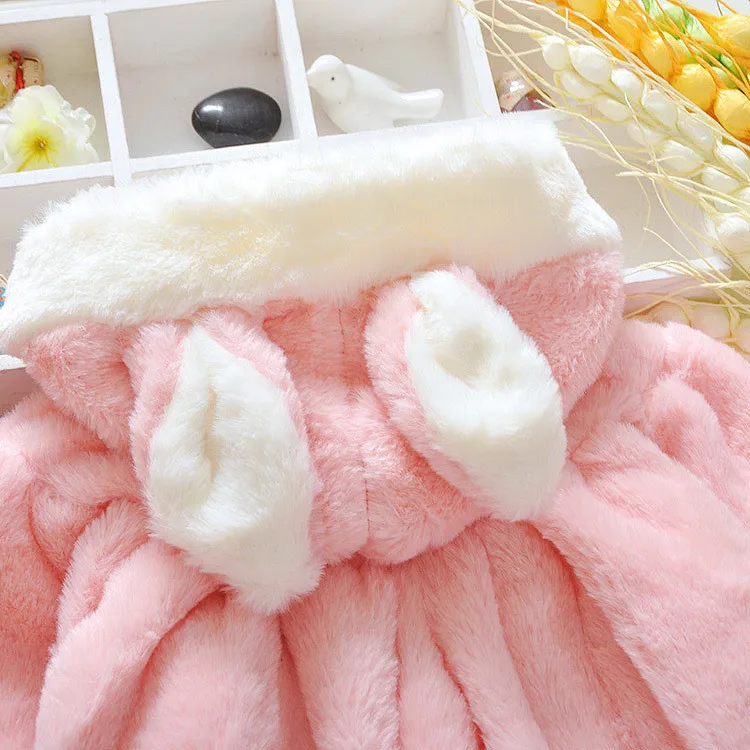 2373044775_248140707