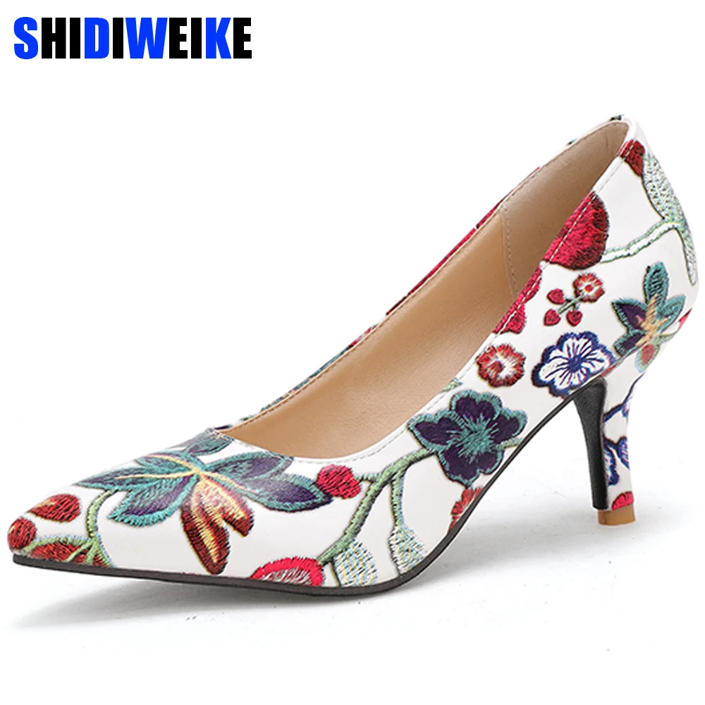 

2019 Large Size 34-43 Women'S High Heels Pumps Embroidery Flowers Style Slip On Pointed Toe Pumps Shoes Women g285