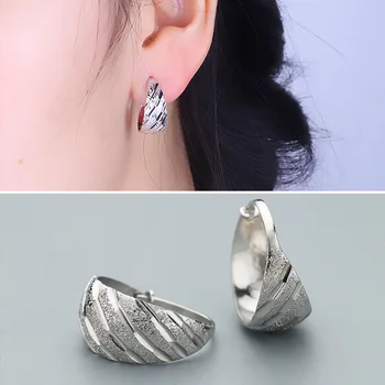 

Selling S925 Silver Earrings Female Fashion Nail Sand Flower Snake Belly Ears Hanging Silver Jewelry A Undertakes